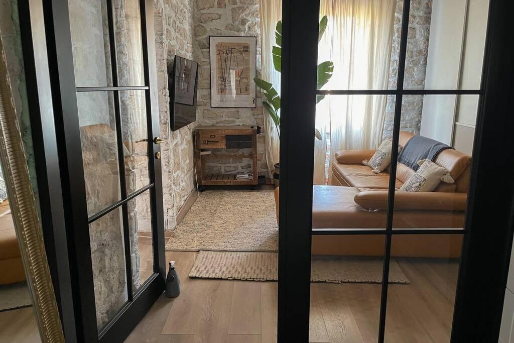 Apartman The By The Sea In Historic Old